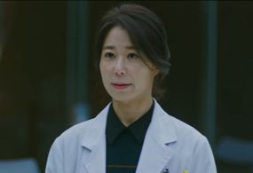 So Hee-jung and So-Hee Jung in The K2 (2016)