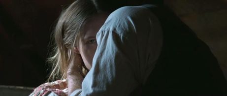 Ashley Zukerman and Caitlin Gerard in The Wind (2018)