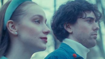 Augustine Dunn and Anna Kaderávková in The Silver Spoons: Brain Issues (2020)