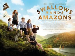 Orla Hill, Seren Hawkes, Dane Hughes, Teddie-Rose Malleson-Allen, Bobby McCulloch, and Hannah Jayne Thorp in Swallows an