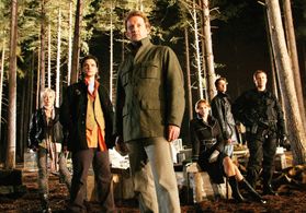Douglas Henshall, Andrew Lee Potts, James Murray, Hannah Spearritt, Mark Wakeling, and Lucy Brown in Primeval (2007)
