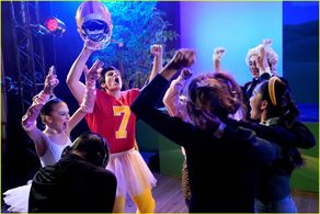 Cast of Nickelodeon's DRAMA CLUB