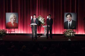 Miles Gaston Villanueva and Gus Halper in Law & Order True Crime (2017)