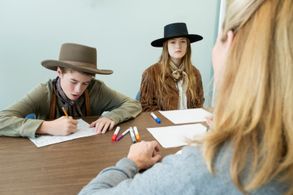 Ashley Gerasimovich and Liam Carroll in The Detour (2016)