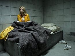 Maggie Civantos in Vis a vis (2015)