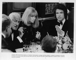 Warren Beatty, Julie Christie, and William Castle in Shampoo (1975)