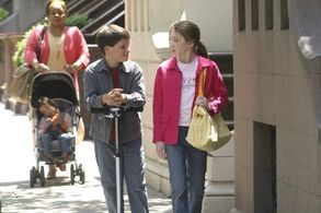 Josh Hutcherson and Charlotte Ray Rosenberg in Little Manhattan (2005)