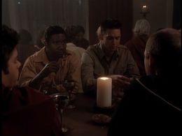 Cleavant Derricks and Robert Floyd in Sliders (1995)