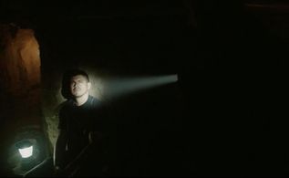 Still of Cesar De Leon in 