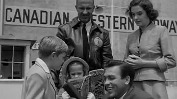 Lee Aaker, Jane Greer, Howard Keel, Linda Lowell, and Keenan Wynn in Desperate Search (1952)