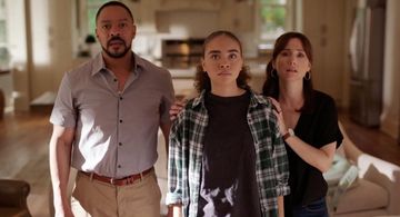 Still of Victor Turner, Bailey Bass, Heather McComb in A Gift of Murder