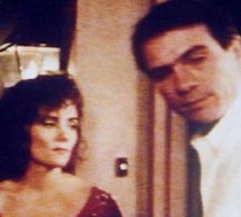 Pamela Clay as The Singer with Tommy Lee Jones in SCREEN II