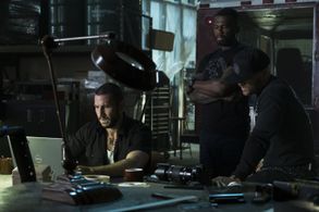 Evan Jones, Pablo Schreiber, and 50 Cent in Den of Thieves (2018)