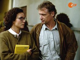 Robert Atzorn in Unser Lehrer Doktor Specht (1992)