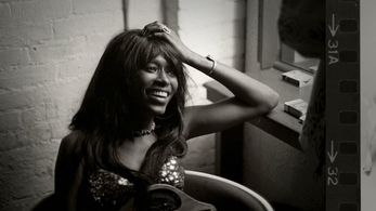 Claudia Lennear in 20 Feet from Stardom (2013)