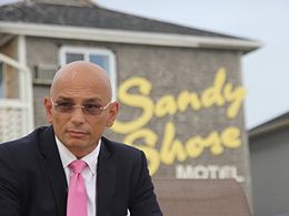 Anthony Melchiorri in Hotel Impossible (2012)