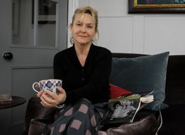 Amanda Burton