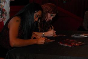Autograph signing at Gorezone Film Festival
