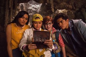 Owen Vaccaro, Alex Aiono, Lindsay Watson, and Kea Peahu in Finding 'Ohana (2021)