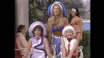 Dyan Cannon, Sarah Kennedy, and Donna Jean Young in Rowan & Martin's Laugh-In (1967)