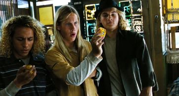 Emile Hirsch, Victor Rasuk, and John Robinson in Lords of Dogtown (2005)