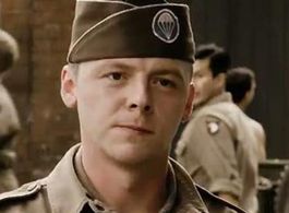 Rene L. Moreno and Simon Pegg in Band of Brothers (2001)