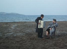 Giannis Fyrios in Landscape in the Mist (1988)