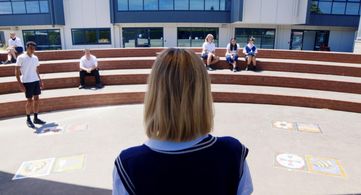 Grant Young, Scott Day, and Mieke Billing-Smith in Wanda and Sully (2023)