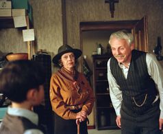 Petr Brukner and Jirina Jirásková in Bylo nás pet (1994)