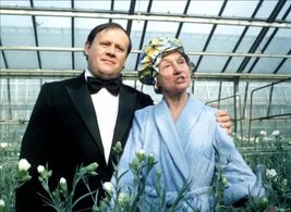 Karel Augusta and Marie Rosulková in Hodinárova svatební cesta korálovým morem (1979)