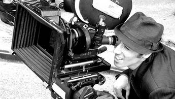 Gabriel Judet-Weinshel on the set of 7 SPLINTERS IN TIME