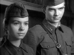 Pavel Ivanov and Natalya Rychagova in Net neizvestnykh soldat (1965)