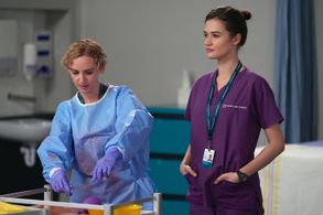 Clementine Mills and Tatum Warren-Ngata on Shortland Street