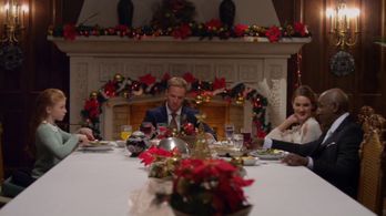 Colin McFarlane, Rupert Penry-Jones, Alexandra Evans, and Ellie Botterill in Crown for Christmas (2015)