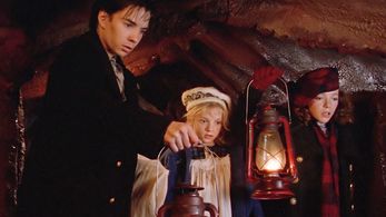 Sarah Polley, Michael Mahonen, and Gema Zamprogna in Avonlea (1990)