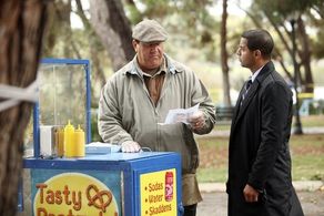 Jon Huertas and Al Pugliese in Castle (2009)