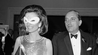 Lee Radziwill and Stash Radziwill in A Tale of Two Sisters (2015)