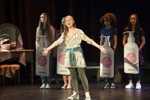 Life in Pieces - Holly J Barrett - 