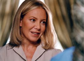 Cecilia Roth in Privates Lives (2001)