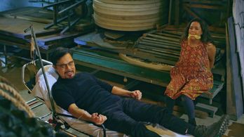 Alma Concepcion and Christopher De Leon in Lolong (2022)