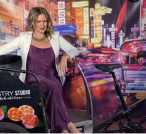 Francesca hosts live US Artistry event in NYC