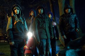 Franz Drameh, Alex Esmail, Leeon Jones, John Boyega, and Simon Howard in Attack the Block (2011)