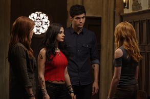 Maxim Roy, Emeraude Toubia, Katherine McNamara, and Matthew Daddario in Shadowhunters (2016)