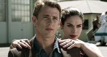 Waldemar Torenstra and Anna Drijver in Bride Flight (2008)