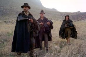 Vincenzo Amato, Filippo Pucillo, and Francesco Casisa in Golden Door (2006)