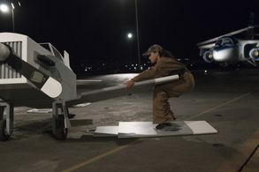 Jessica Graf in The Amazing Race (2001)