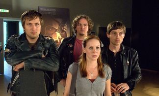 Volker Bruch, Daniel Zillmann, and Lasse Myhr in Machen wir's auf Finnisch (2008)