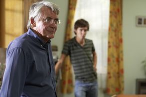 Steve Jodrell and Martin Sharpe in Lake Mungo (2008)