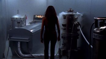 Idalis DeLeon in The Invisible Man (2000)