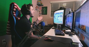 Mitch Fowler in Running with Speed (2023)